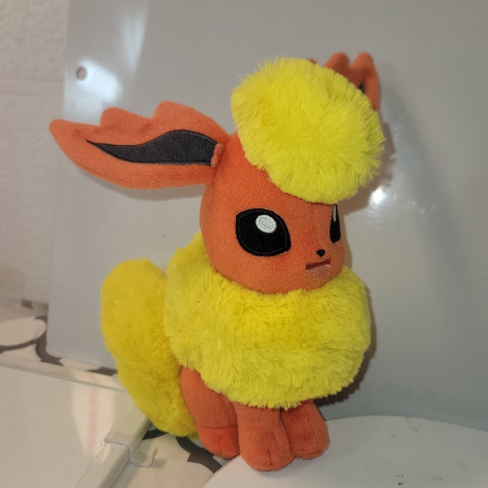 Pokemon Flareon Plush Toy Stuffed Animal  8" TOMY 2017 Fire Eevee Evolution P4